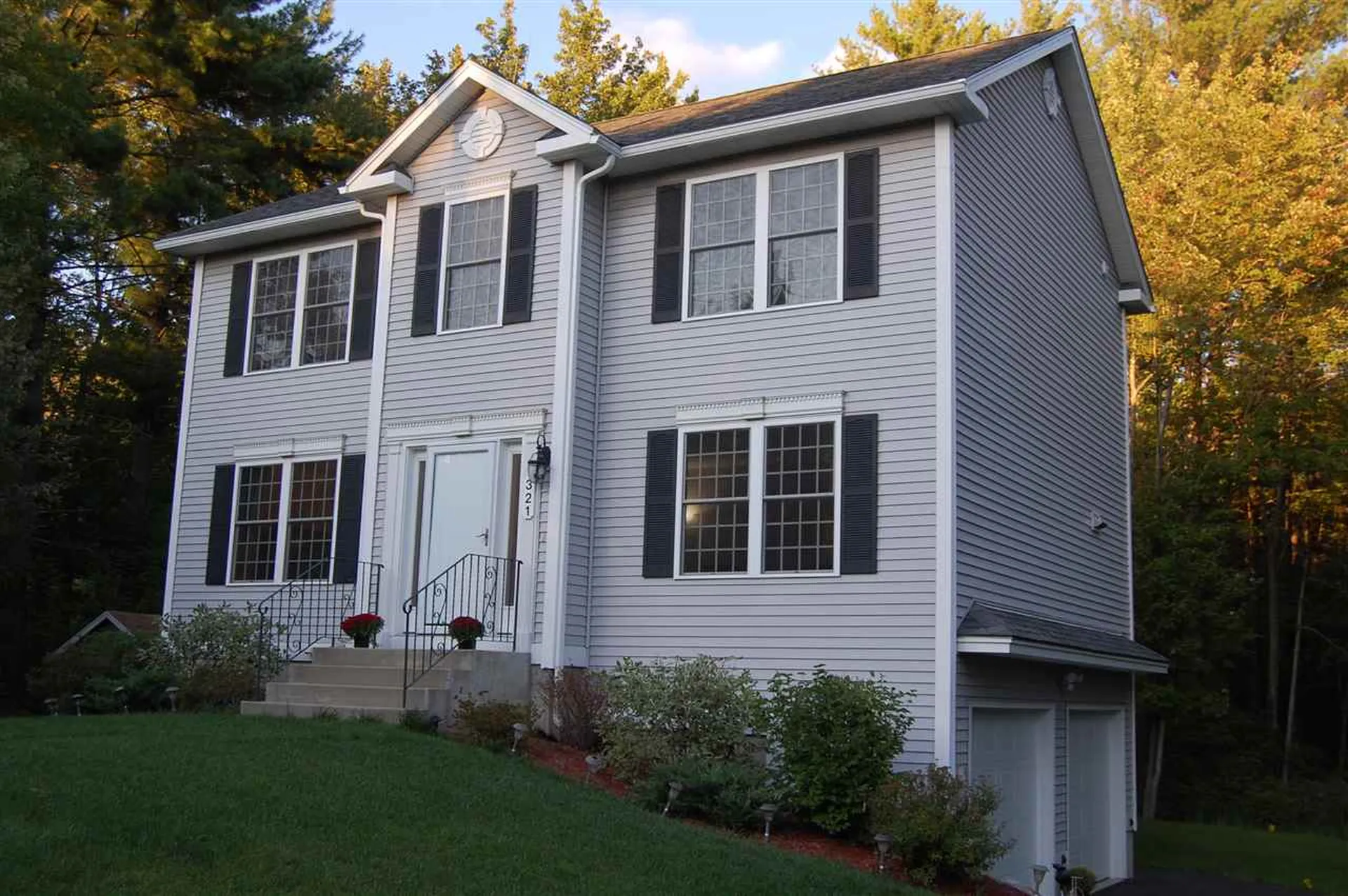 321 Cohas Avenue Manchester NH 03109