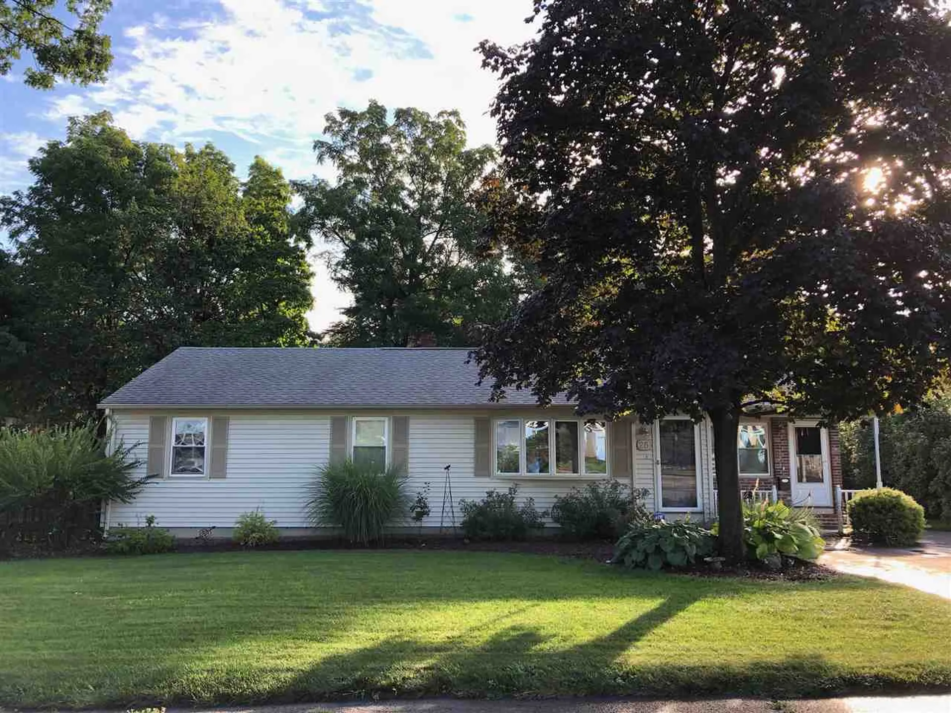 28 Harris Street Nashua NH 03060