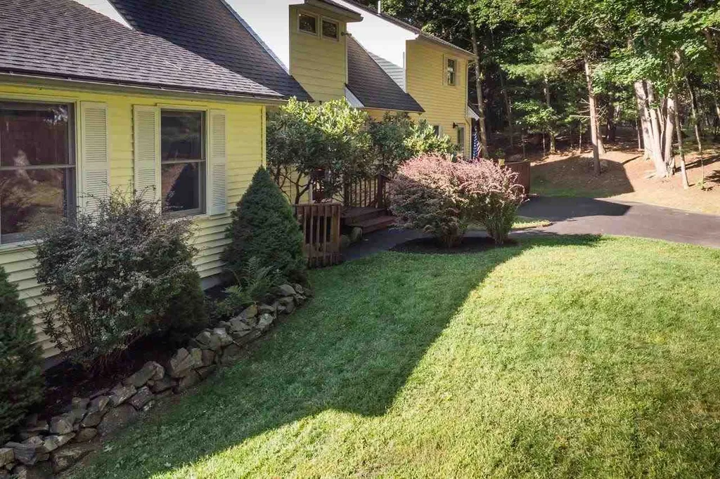 3 Glenn Lane York ME 03909