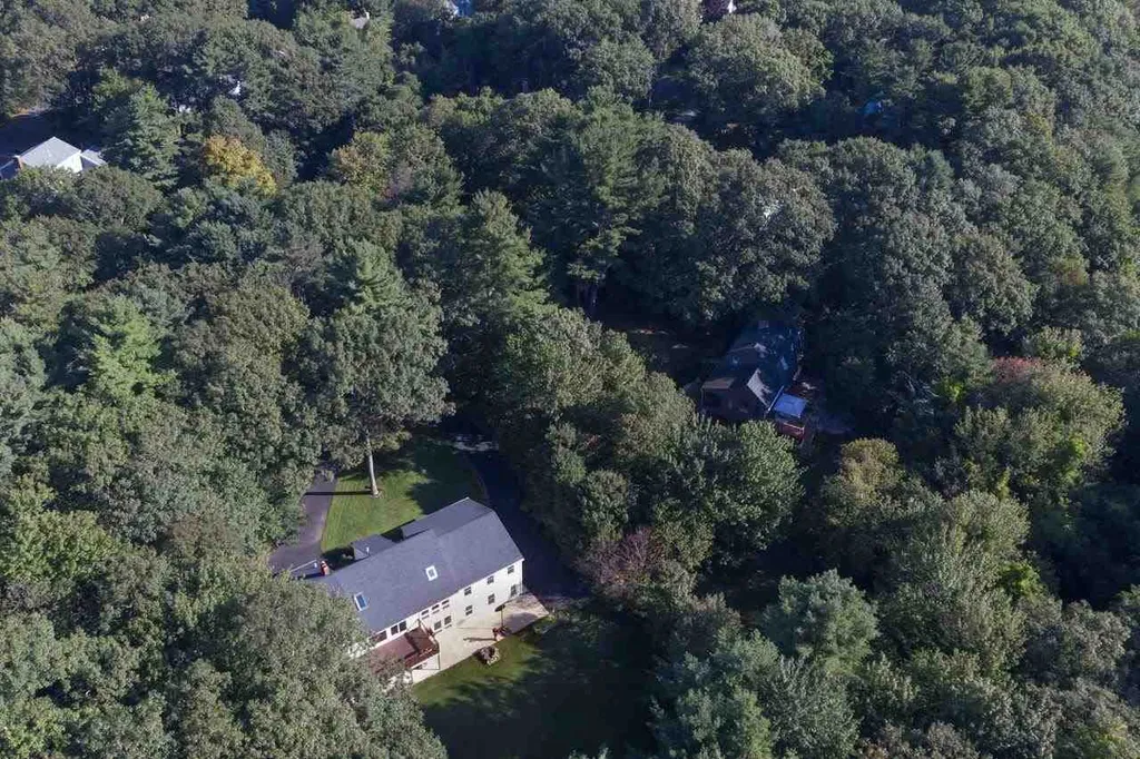 3 Glenn Lane York ME 03909