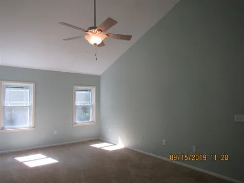 56 Mcintosh Lane Bedford NH 03110