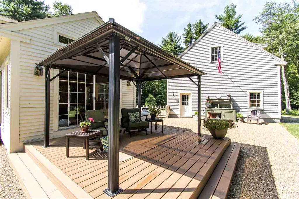 118 Punkintown Road Eliot ME 03903