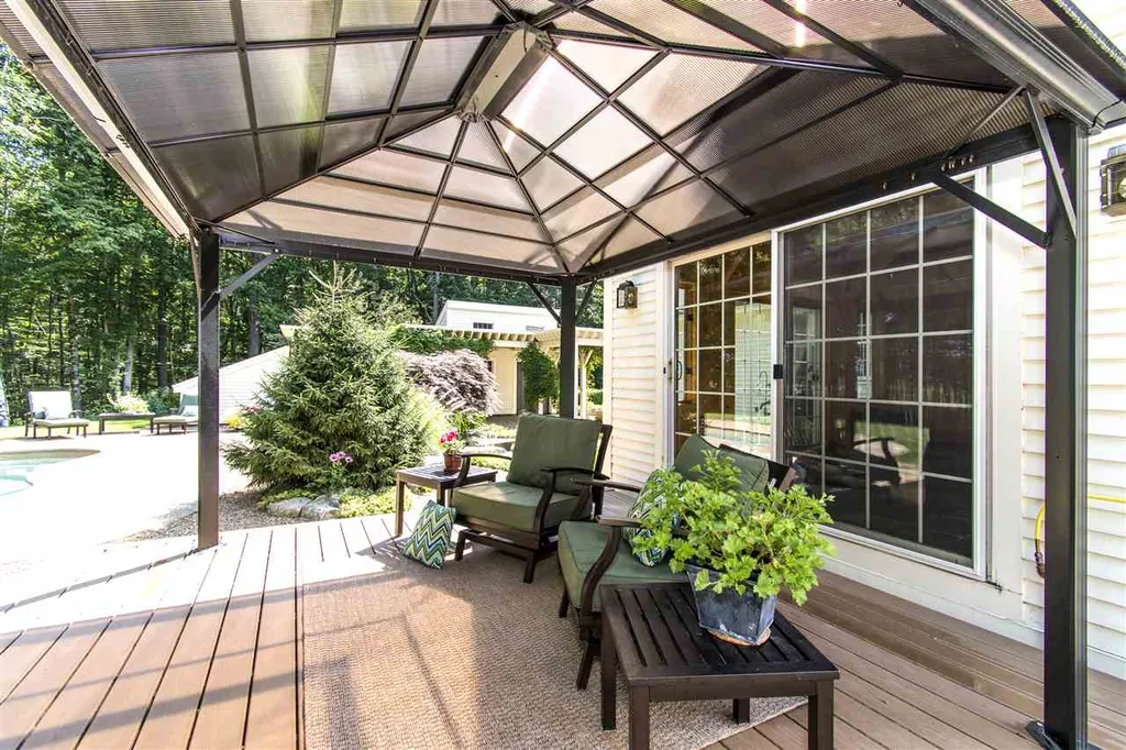 118 Punkintown Road Eliot ME 03903