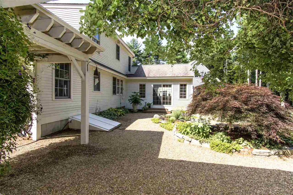 118 Punkintown Road Eliot ME 03903