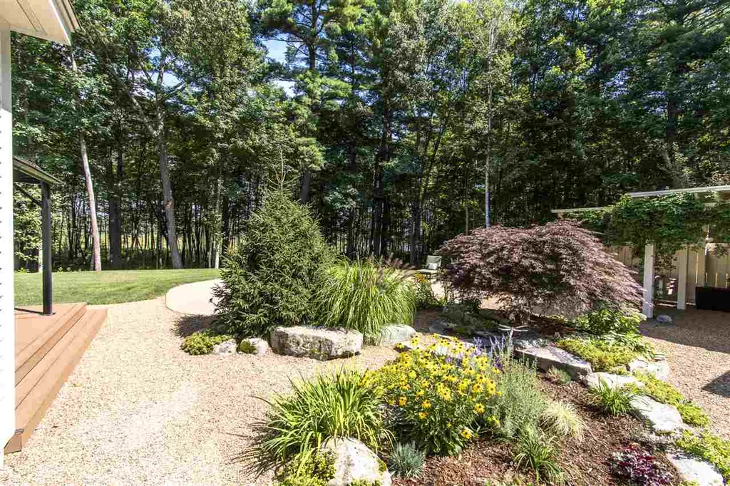 118 Punkintown Road Eliot ME 03903