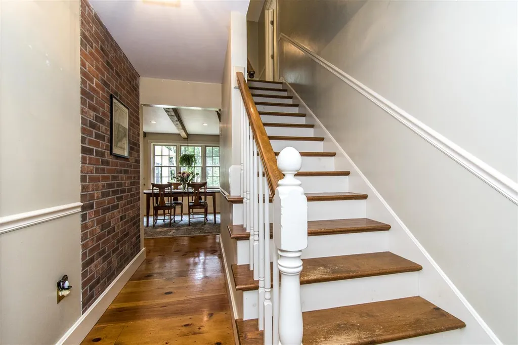118 Punkintown Road Eliot ME 03903