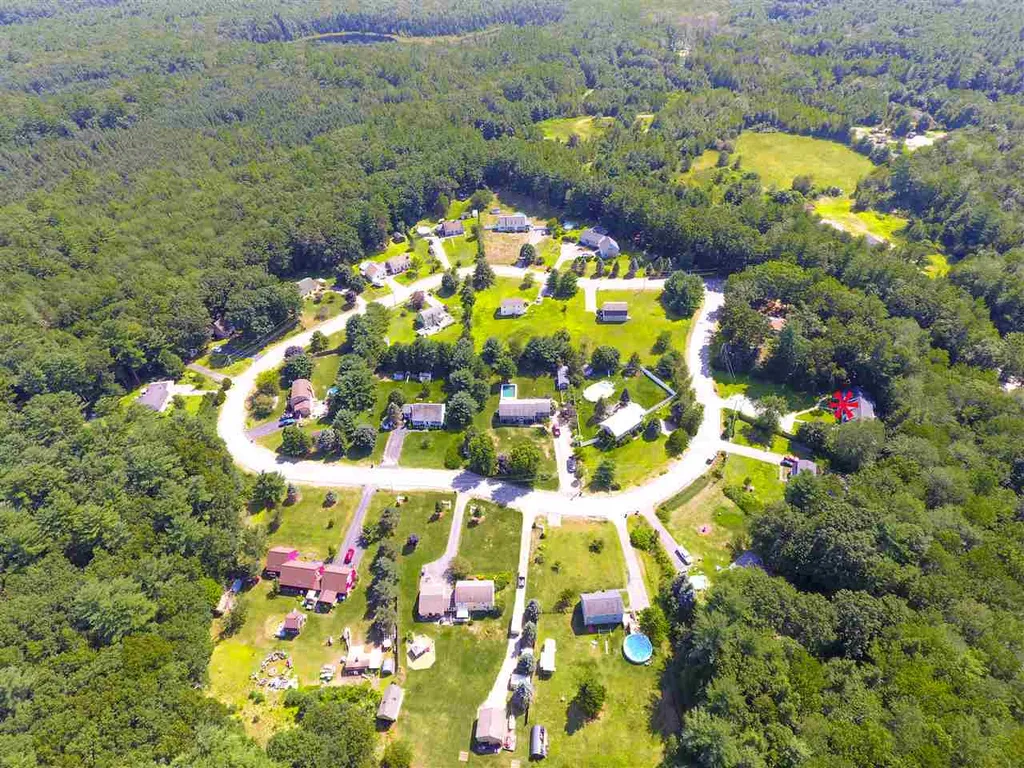 14 Folly Brook Terrace Kingston NH 03848