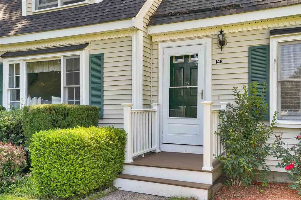 14 Folly Brook Terrace Kingston NH 03848