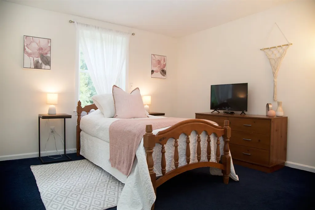 3 Caverly Court Barrington NH 03825