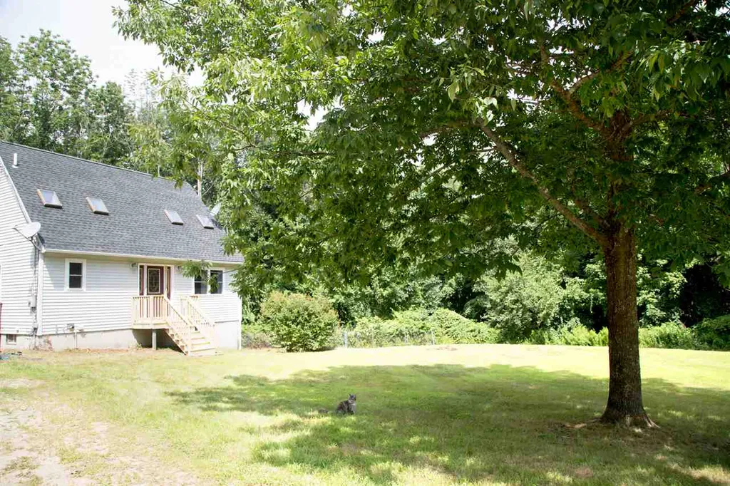 3 Caverly Court Barrington NH 03825