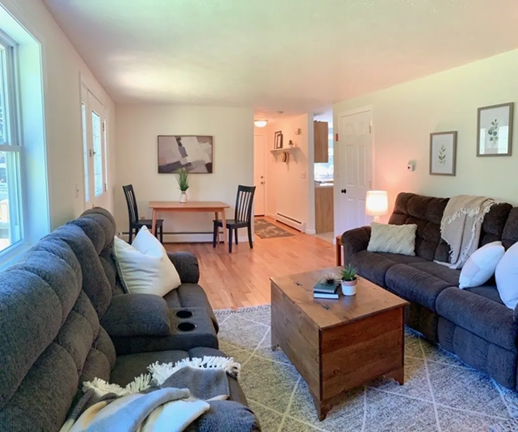 3 Caverly Court Barrington NH 03825