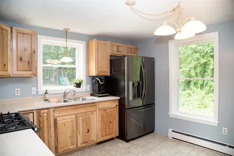 3 Caverly Court Barrington NH 03825