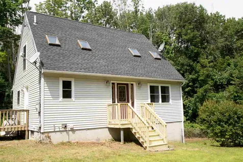 3 Caverly Court Barrington NH 03825