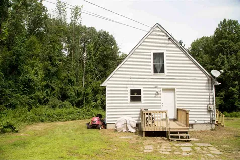 3 Caverly Court Barrington NH 03825