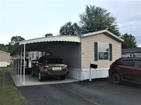 32 T Andrew Street Lebanon NH 03766
