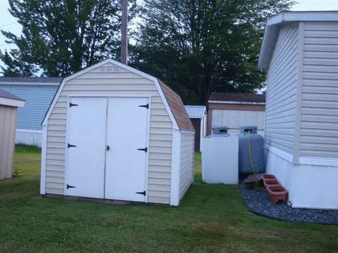 32 T Andrew Street Lebanon NH 03766
