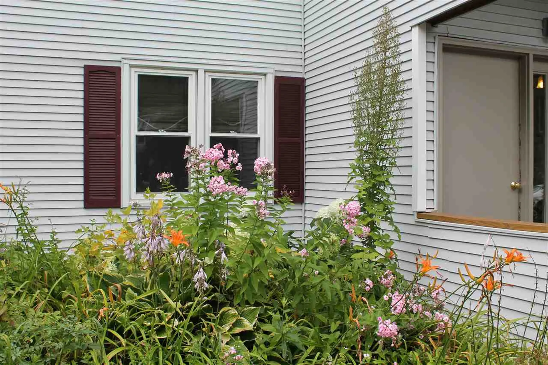 83 The Commons Moretown VT 05660