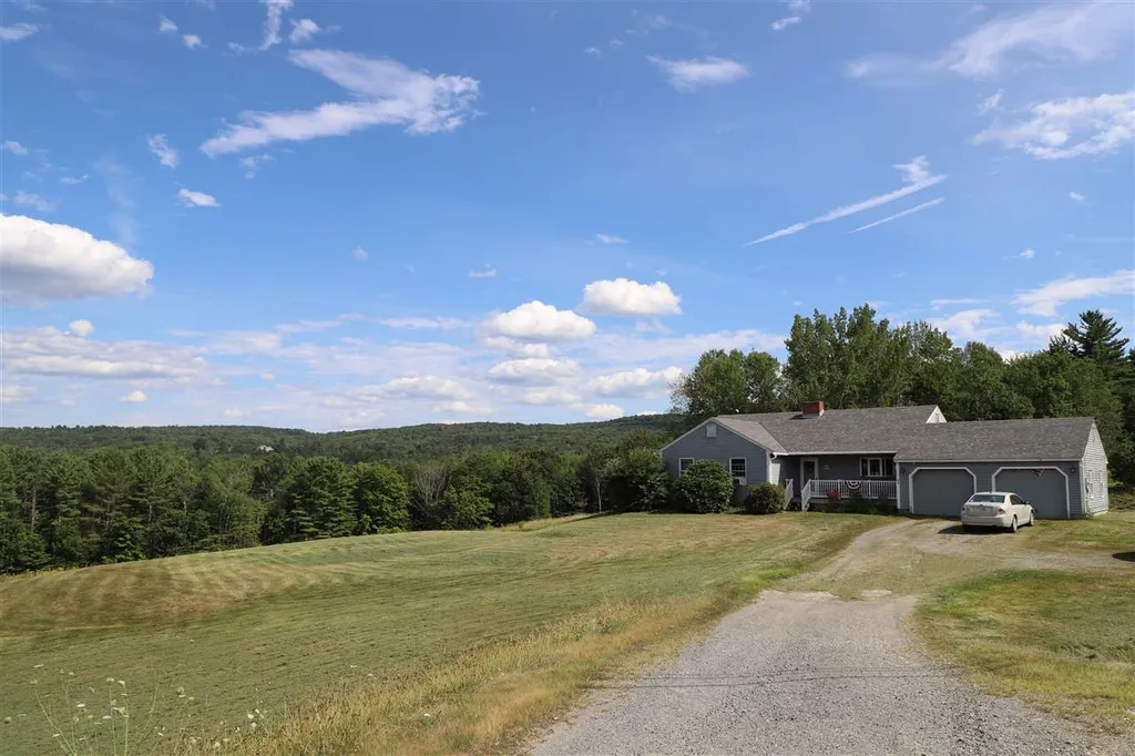 31 Homestead Road Alstead NH 03602