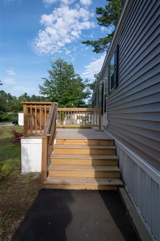 17 Cedar Lane Lee NH 03861