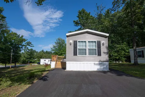 17 Cedar Lane Lee NH 03861
