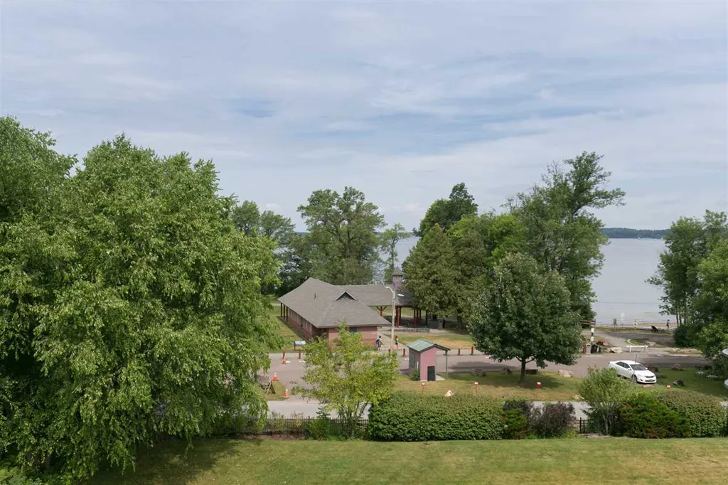 52 Southwind Drive Burlington VT 05401