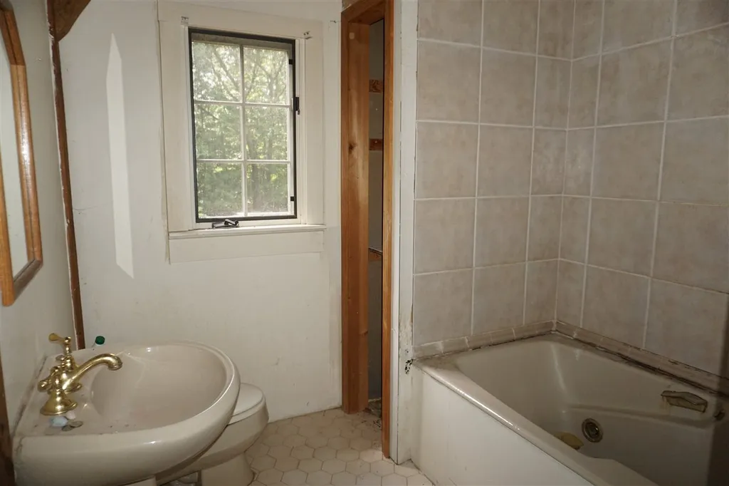 35 Gile Hill Road Dunbarton NH 03046