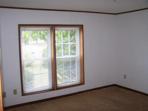 13 Lilac Court Raymond NH 03077