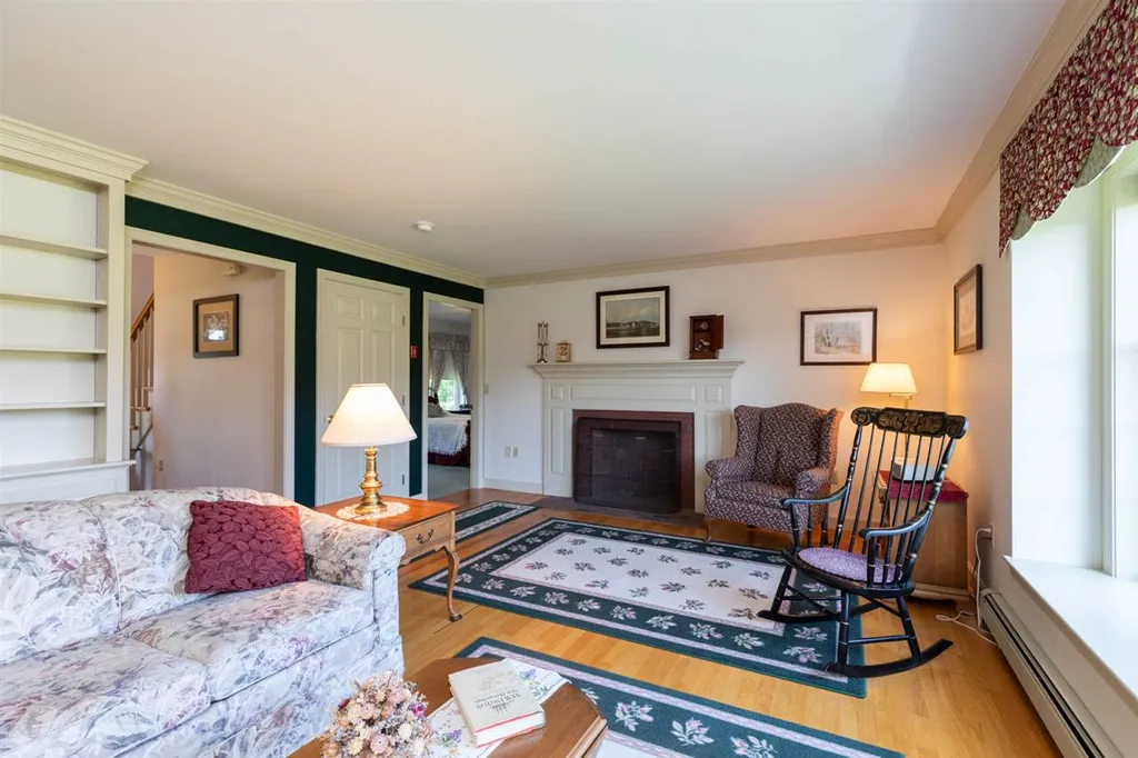 17 Hodgdon Farm Lane Newington NH 03801