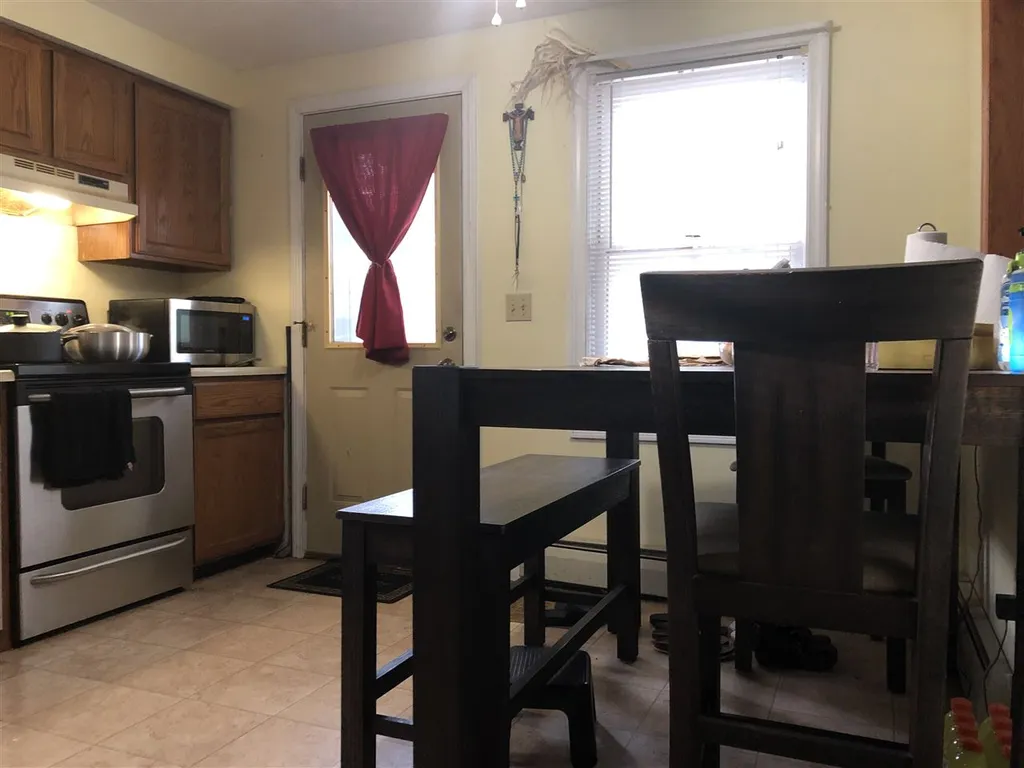 577 Amherst Street Manchester NH 03104