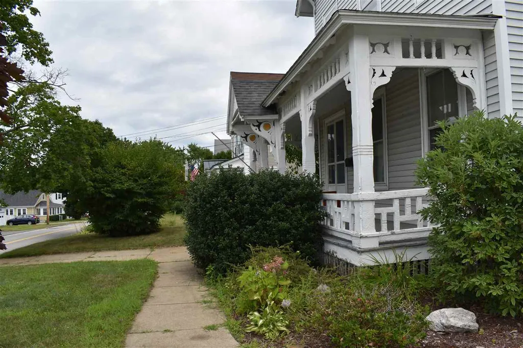 54 Church Street Rochester NH 03839