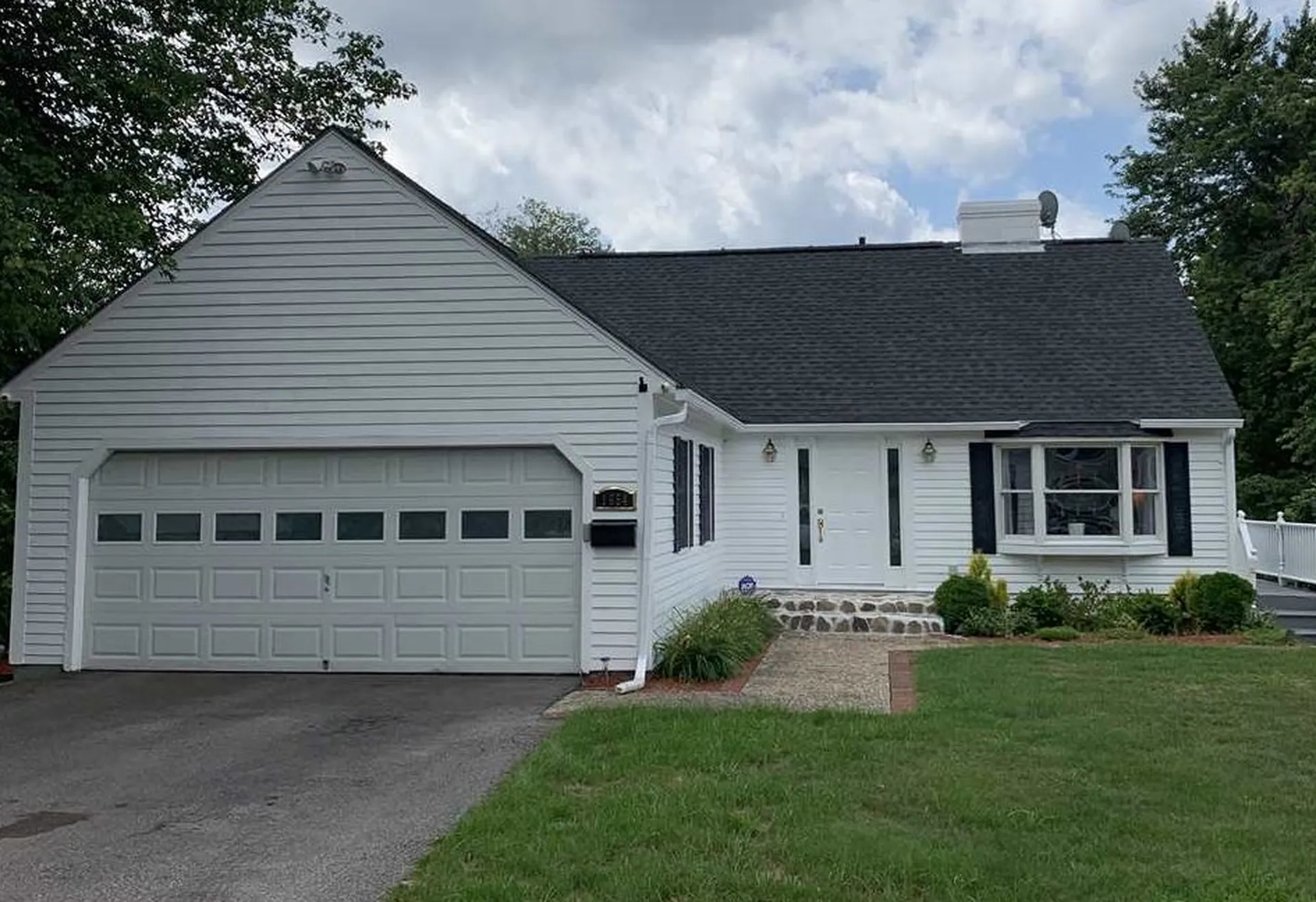 1654 Paule Avenue Manchester NH 03104