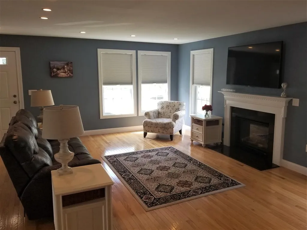 15 Cielo Drive Dover NH 03820