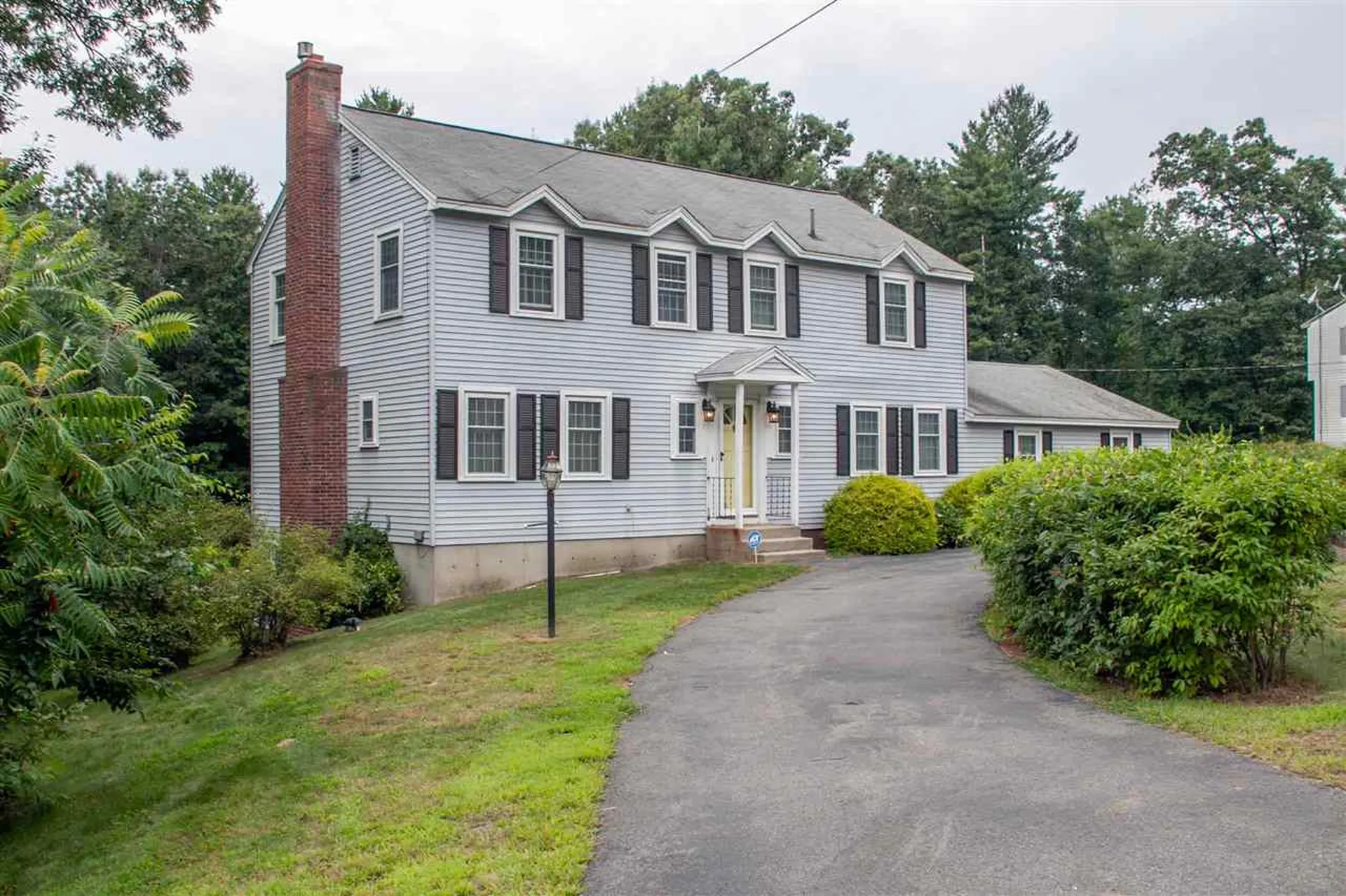 15 King George Drive Londonderry NH 03053