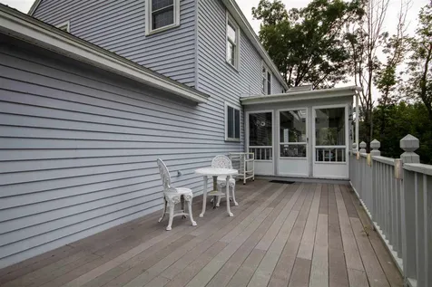 15 King George Drive Londonderry NH 03053
