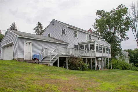 15 King George Drive Londonderry NH 03053