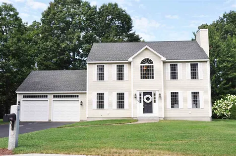 56 Lindsay Road Hooksett NH 03106