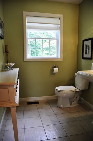 56 Lindsay Road Hooksett NH 03106