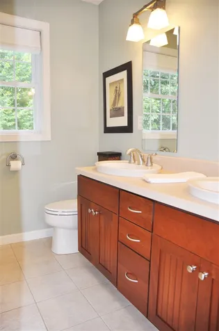 56 Lindsay Road Hooksett NH 03106