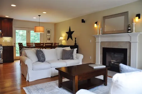 56 Lindsay Road Hooksett NH 03106