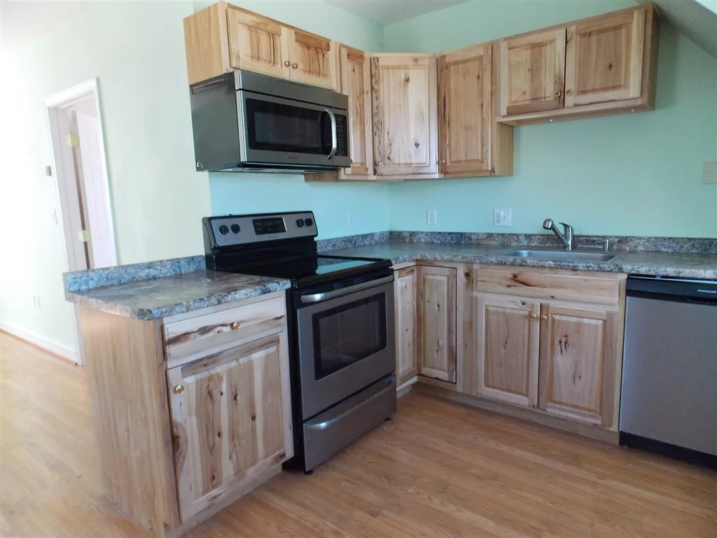 191 White Oaks Road Laconia NH 03246