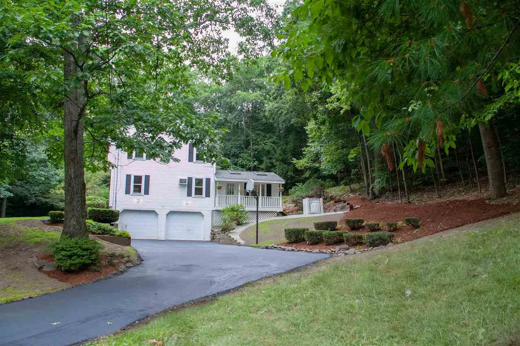 45 Lexington Drive Hampstead NH 03841