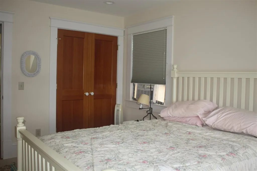 275 Shore No Drive Bridgewater NH 03222
