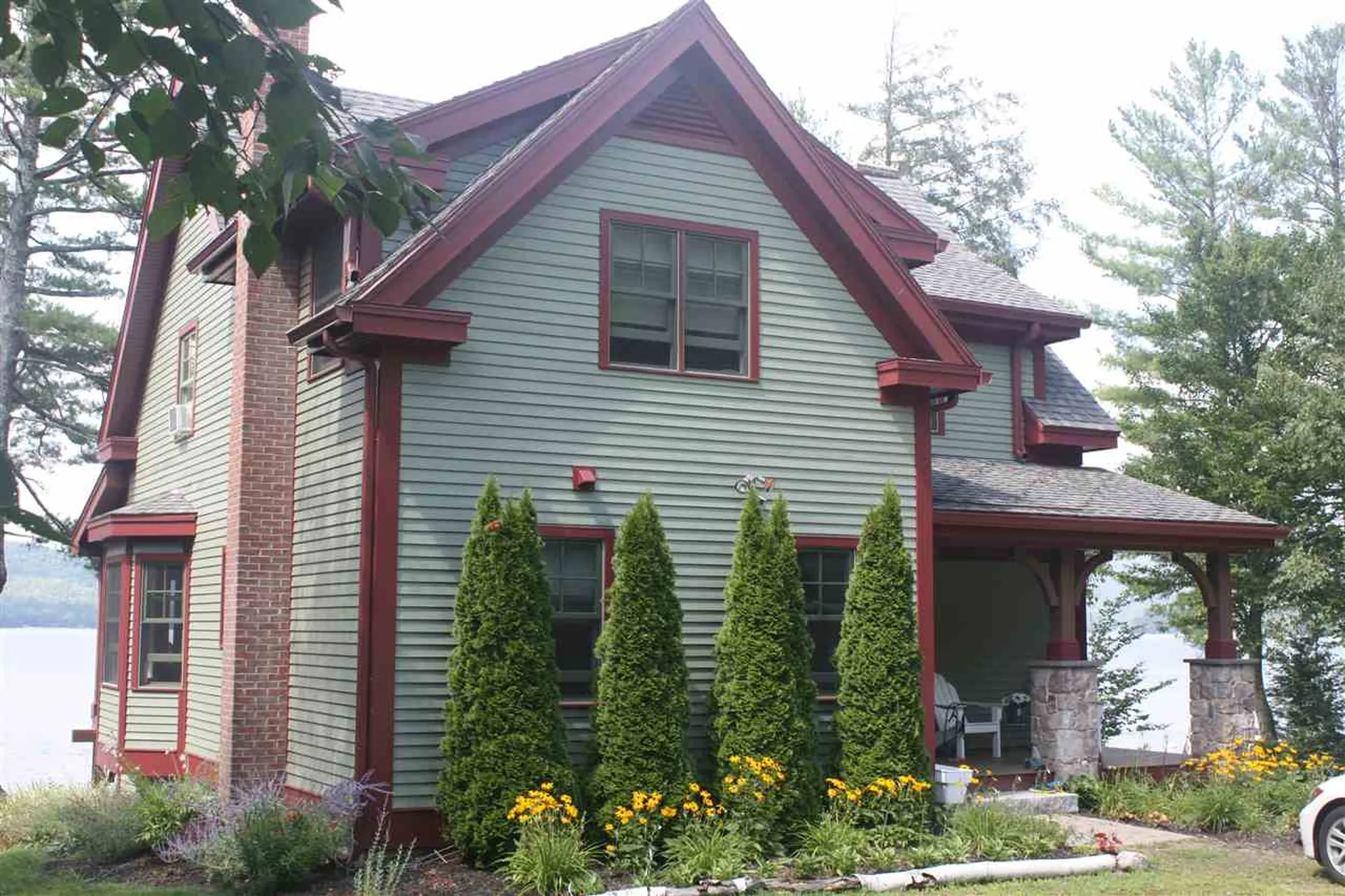 275 Shore No Drive Bridgewater NH 03222