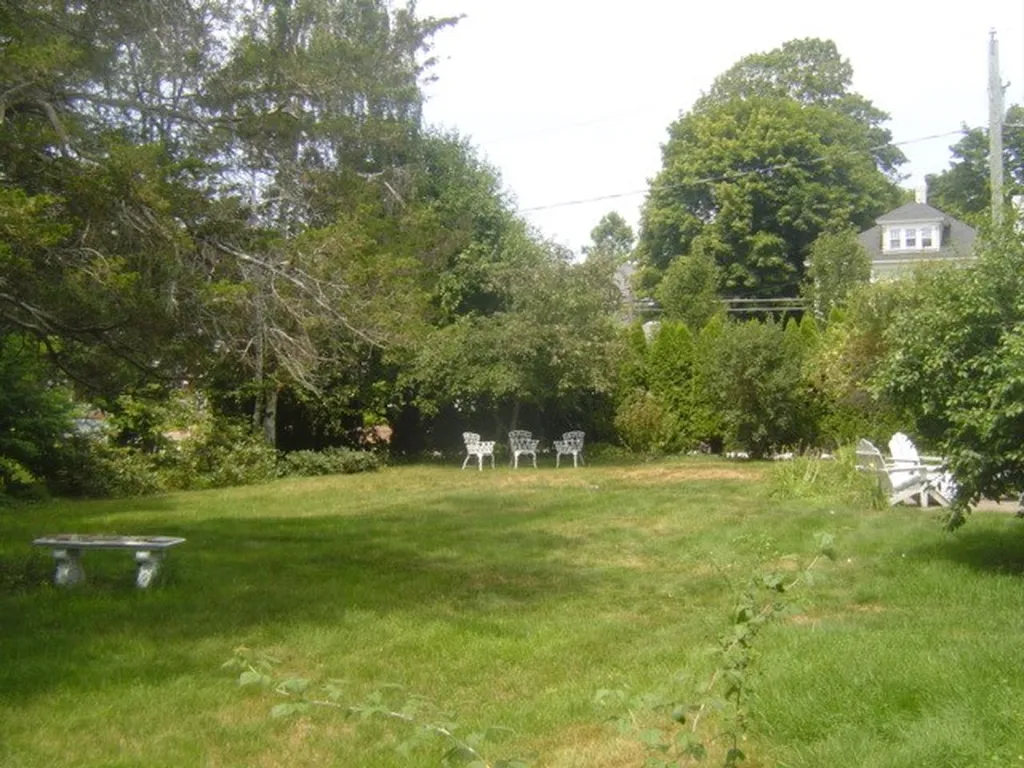 83 Clarke Street Manchester NH 03104