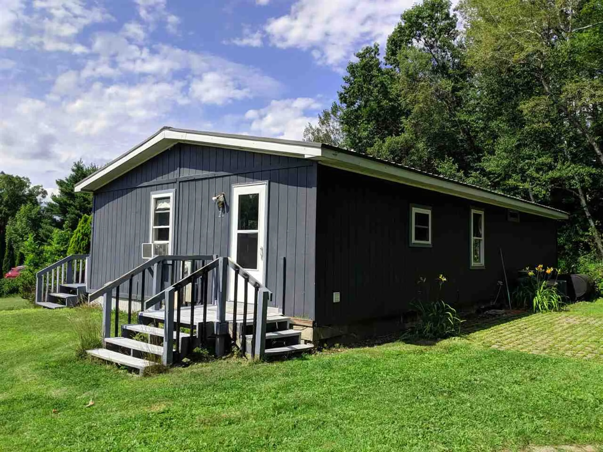 26 Sunshine Drive Belmont NH 03220