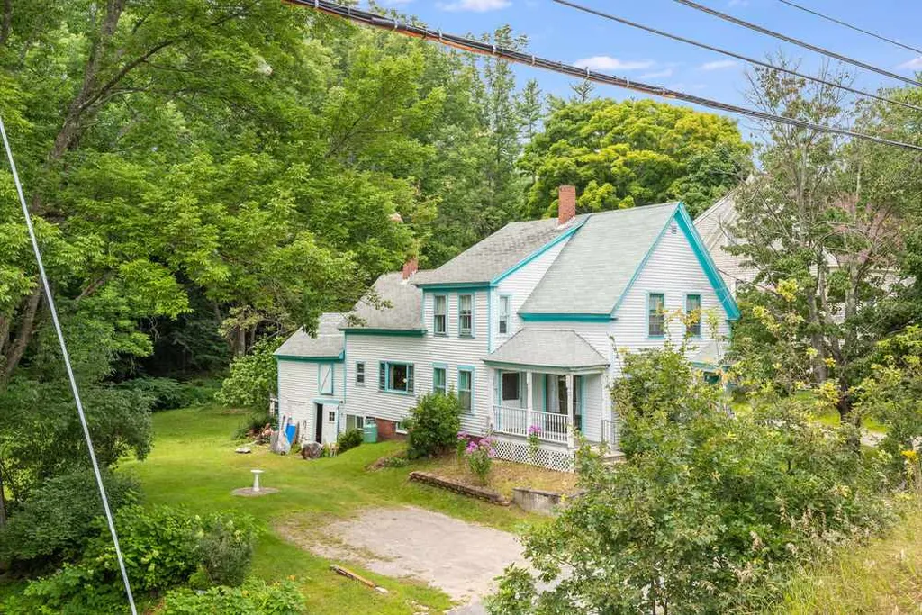 10 Brown Street Milton NH 03851