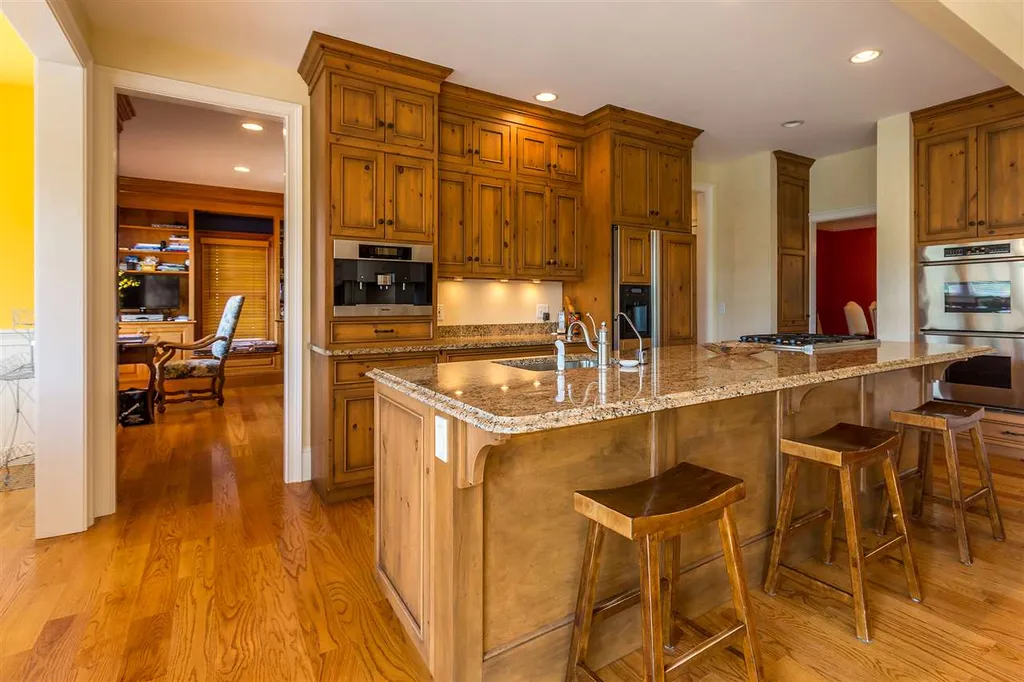 245 Edward Isham Drive Manchester VT 05255