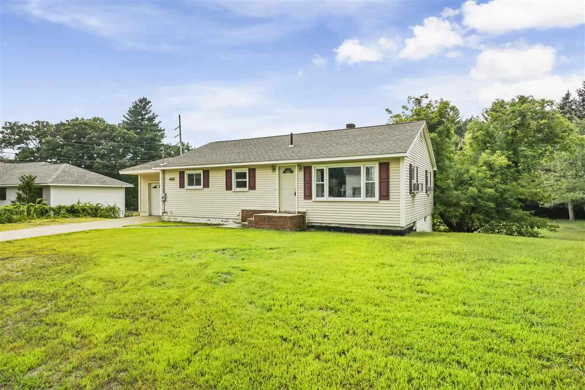 557 South Main Street Nashua NH 03060