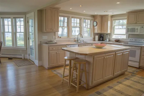 1242 Ocean Boulevard Rye NH 03870