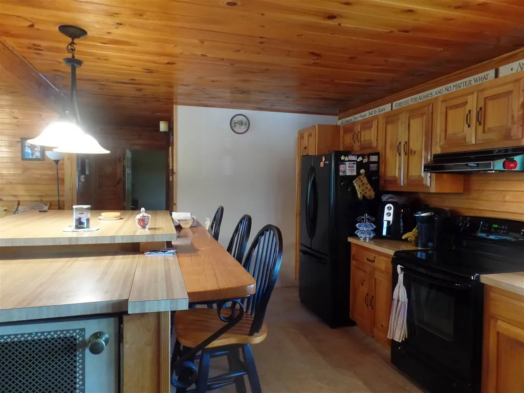 15 Wood Street Berlin NH 03570